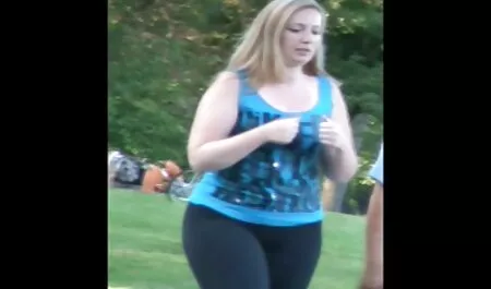 اولین Blowjob برای عکس سکسی خارجی ها دختران با جوانان بزرگ