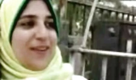 مامان توی عکس سکسیعربی جوراب های سفید در حالت سوار شدن