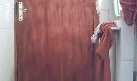 MILF بلوند عکس سکسی ساپورت پوش با انگشتان شیر شگفت انگیز سوراخی مرطوب در مقابل وب کم
