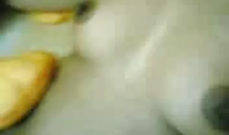 متخصص زنان و زایمان به سبزه با جوانان کوچک برای ارگاسم تصاویر سکسی انجمن لوتی کمک می کند