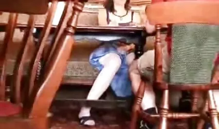 نوجوان با تیکت بزرگ عکس سکسی خارجی انجمن لوتی وانت روسیه را در یک ماشین راضی کرد