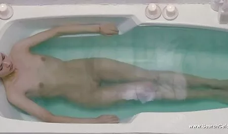 مادر داغ افینا کوسر پاهای خود را عكس سكسي كس در مقابل شریک زندگی خود پخش می کند