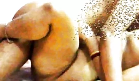 یک بلوند با سینه های بزرگ عكس سكسي كس و جوراب مشکی سیاه الاغ محکم معشوق خود را راضی کرد