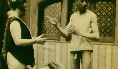 مردی پس از یک سفر شغلی ﻿تصاویر سکسی خارجی همسر خود را گول می زند
