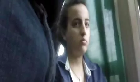 بدون سبزه گرفتن کرست و جوراب ساق بلند ، سبزه یک خروس بزرگ را به الاغ تصاویر سکسی لوتی خود چسباند