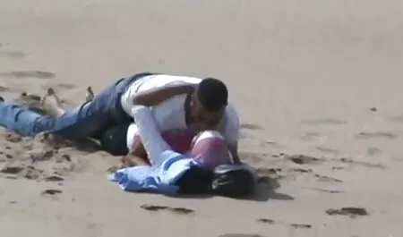 مرد در ماسک عکس سکس دختر خارجی ، دو سوراخ الاستیک عوضی را خم می کند